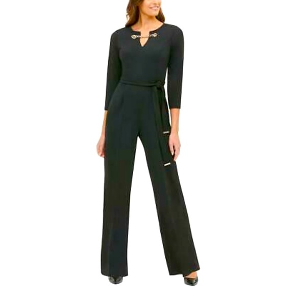 Beautiful black jumper - Picture 1 of 2